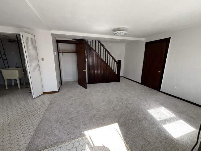 Foto del edificio - 912 Highland Ave