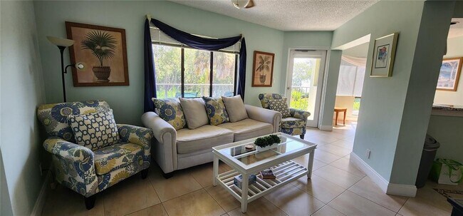 Building Photo - 1515 Pinellas Bayway S