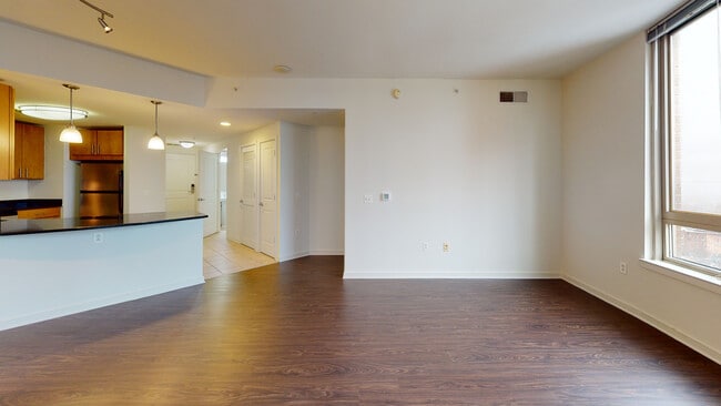 Interior Photo - 1200 East West