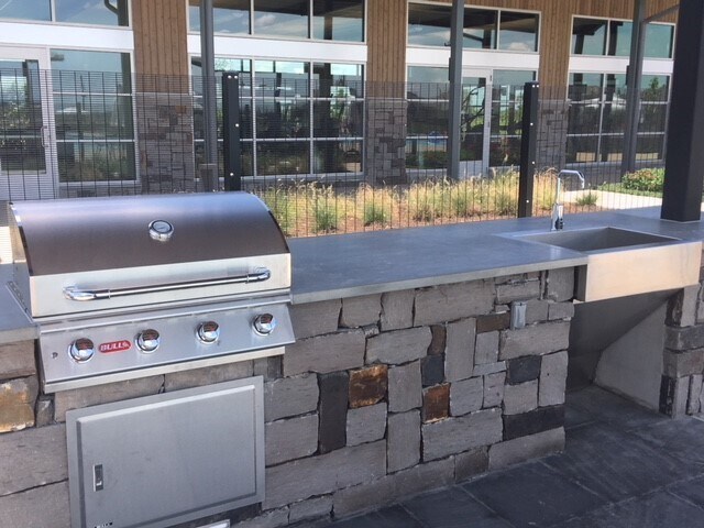 Foto del edificio - 2534 Blazing Star Dr