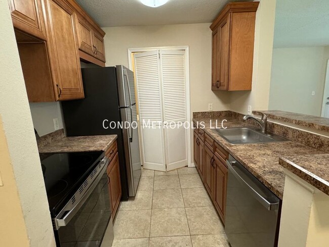 Foto del edificio - 6178 Westgate Dr