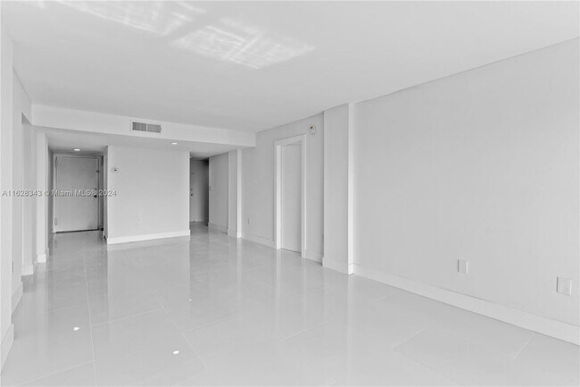 Foto del edificio - 14250 SW 62nd St