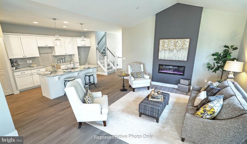 Foto principal - 108 Stickley Dr