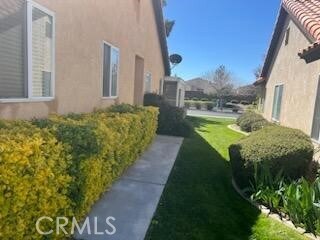 Building Photo - 11518 Oak St