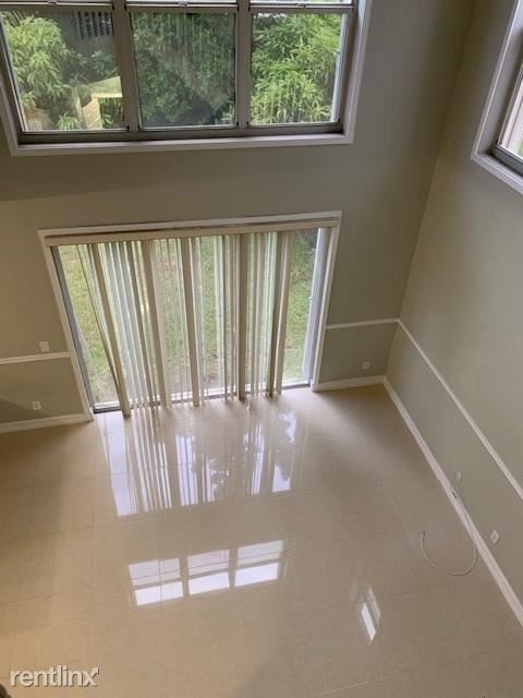 Foto del edificio - 4 br, 2.5 bath House - 11051 NW 46th Dr