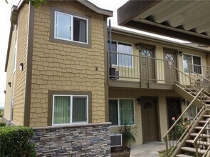 Building Photo - 1200 S San Antonio Ave