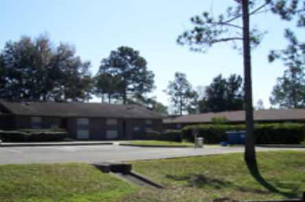 Primary Photo - Cherry Tree Apartments