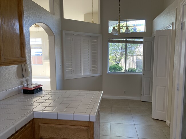 kitchen nook - 2480 Julliard Cir