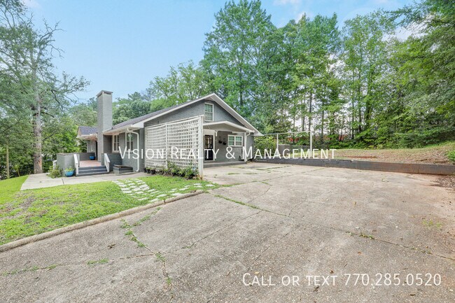 Building Photo - 604 Ridley Ave