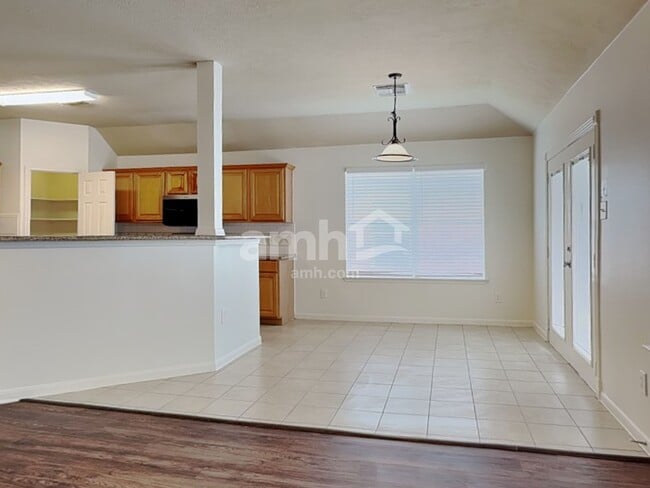 Foto del edificio - 16518 Barker Ranch Ct