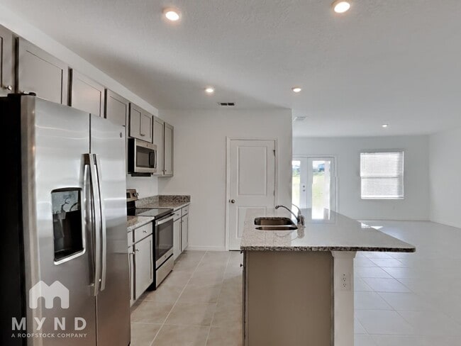 Building Photo - 6975 Faben Ln
