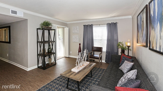 Building Photo - 1 br, 1 bath Flat - 11815 Westheimer Rd 852