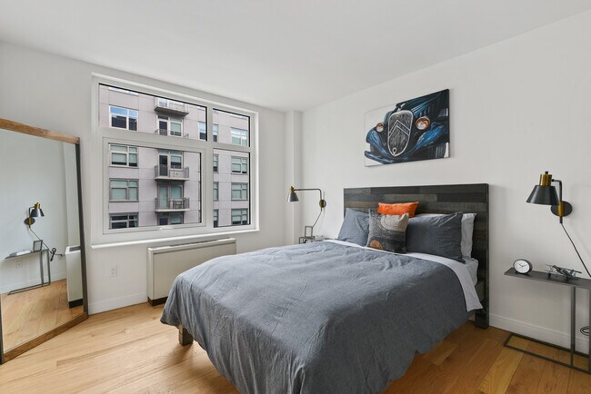 Foto del edificio - 1277 E 14th St
