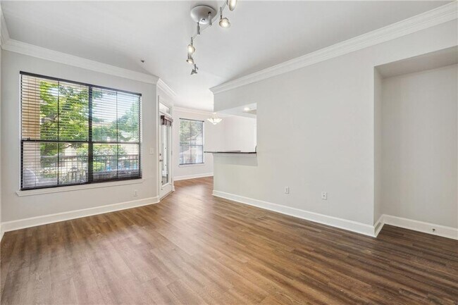 Foto del edificio - 3777 Peachtree Rd NE