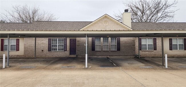 Building Photo - 1125 Welsh Ave