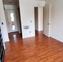 Building Photo - 7758 Caminito Encanto