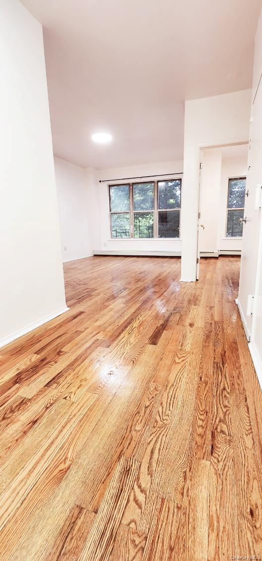 Foto del edificio - 673 E 165th St