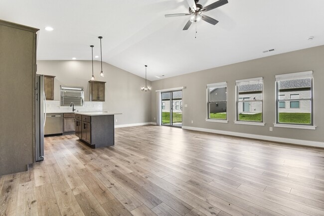 Building Photo - 1608 Delane Dr