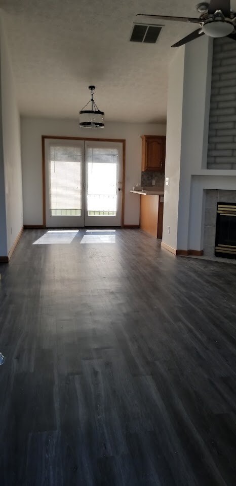 Foto del edificio - 513 Armand Dr