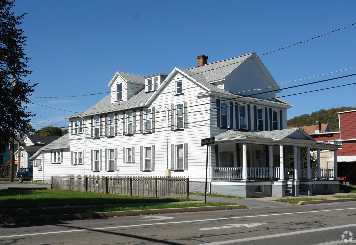 Foto principal - 217-219 Henderson St