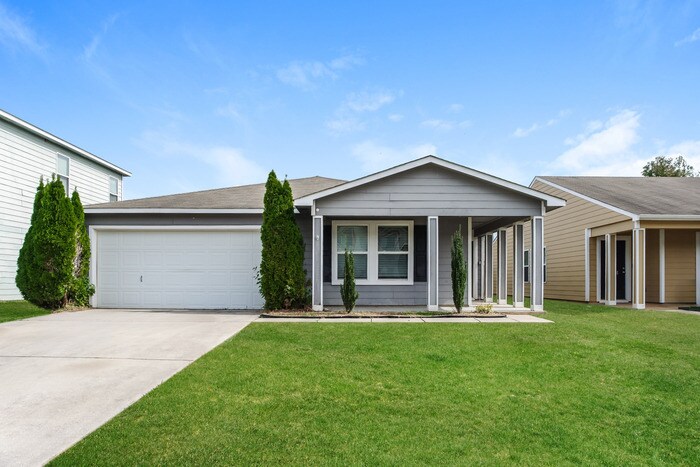 Foto principal - 15434 Mill Valley Dr