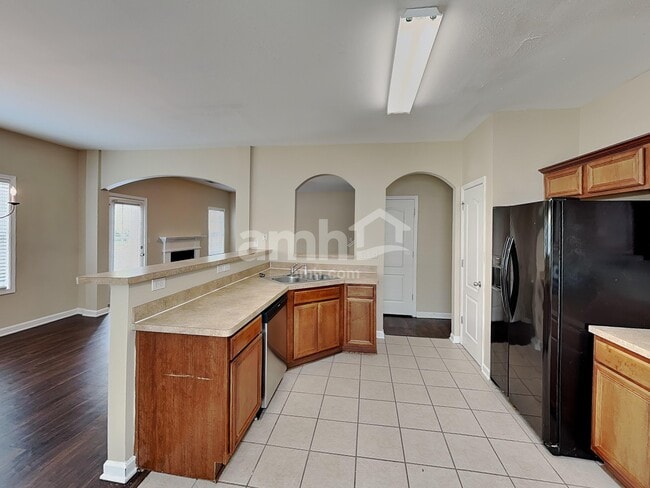 Building Photo - 6903 Grand Hickory Dr