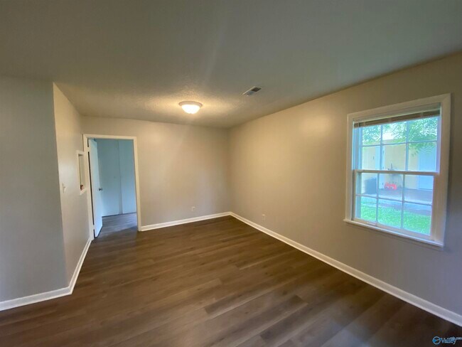 Foto del edificio - 4406 Gazette Dr SW