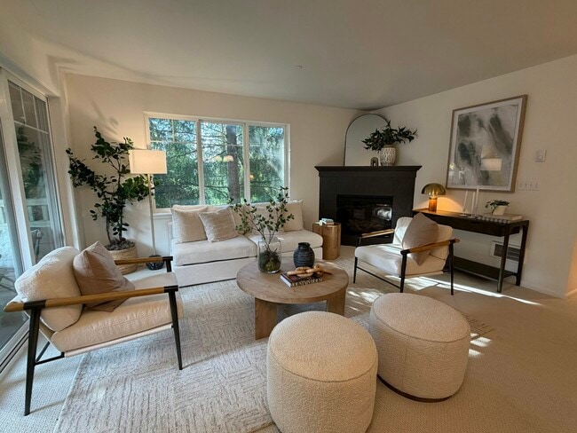 Building Photo - 11312 124th Ave NE