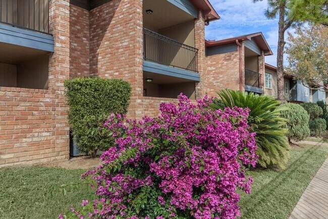 Foto del edificio - 14250 Kimberley Ln