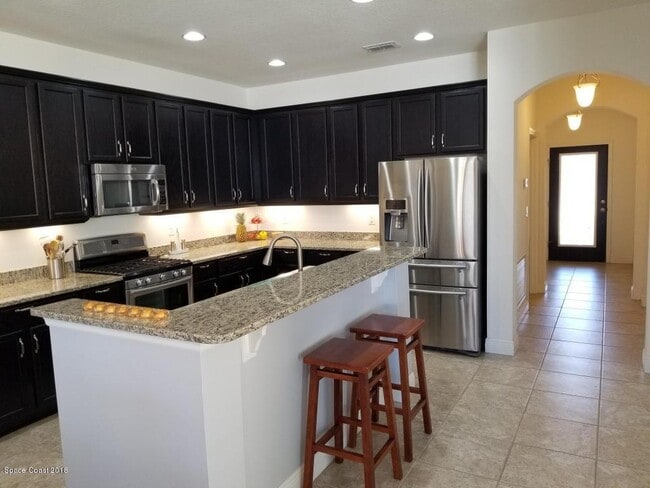 Building Photo - 3167 Constellation Dr