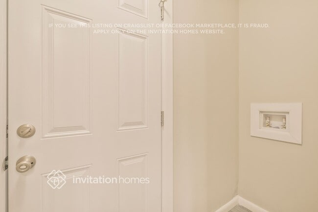 Foto del edificio - 5645 Fiat Ln