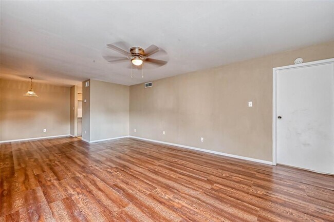 Foto del edificio - 8787 Brae Acres Rd