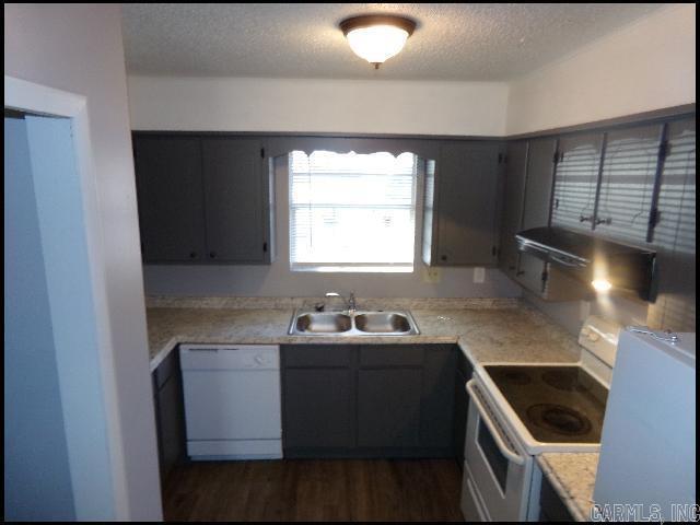 Building Photo - 2730 John Ashley Dr