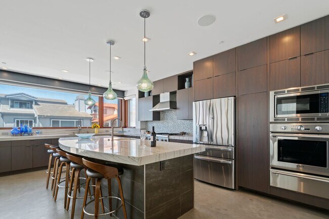 Foto del edificio - 1214 Cornwall Ln