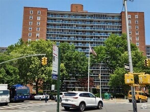 Building Photo - 97-7-97-63 63rd Rd