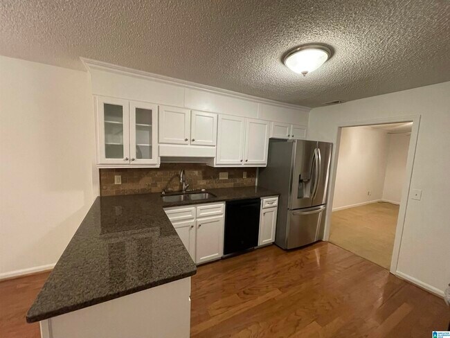Building Photo - 303 Chase Plantation Cir