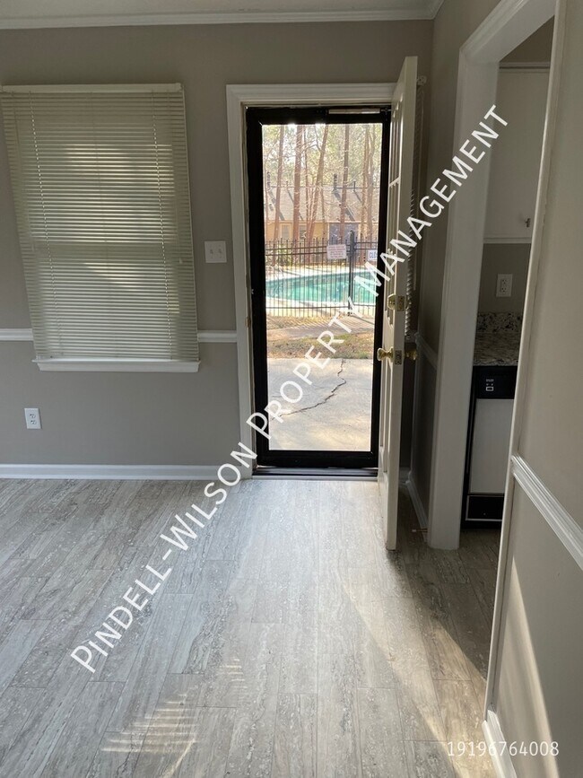 Building Photo - 5621 Hamstead Crossings