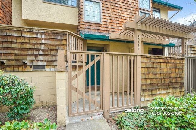Building Photo - 43135 Mayfair Park Terrace
