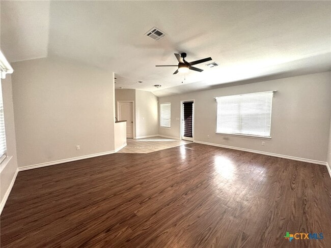 Foto del edificio - 2038 Bentwood Dr