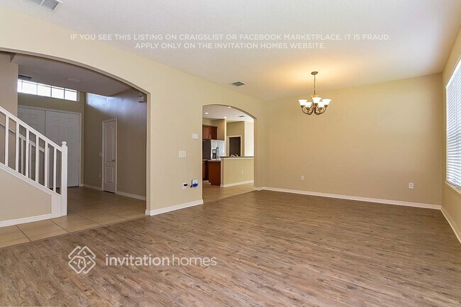Foto del edificio - 3290 Fawnwood Dr