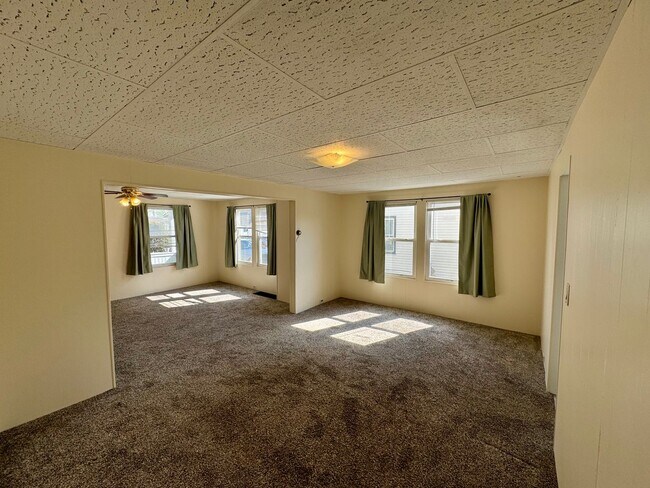 Foto del edificio - 16 Badger Ave