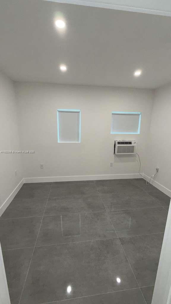 Foto del edificio - 935 Jefferson Ave