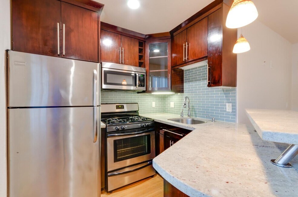 Canyonwood Apartments