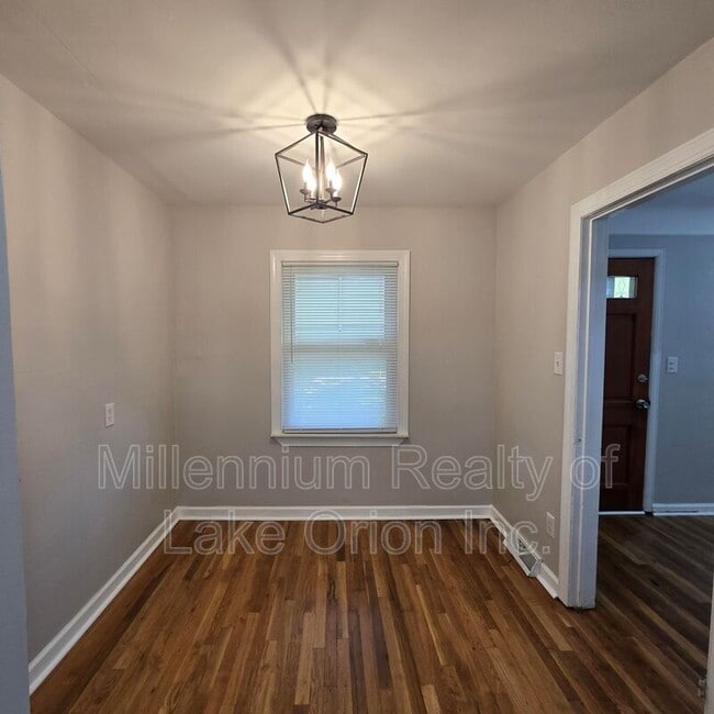 Foto del edificio - 136 W Princeton Ave