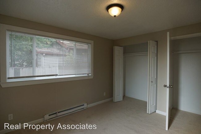 Building Photo - 9049 9th Ave SW