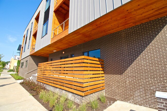 Building Photo - 63 Brookside