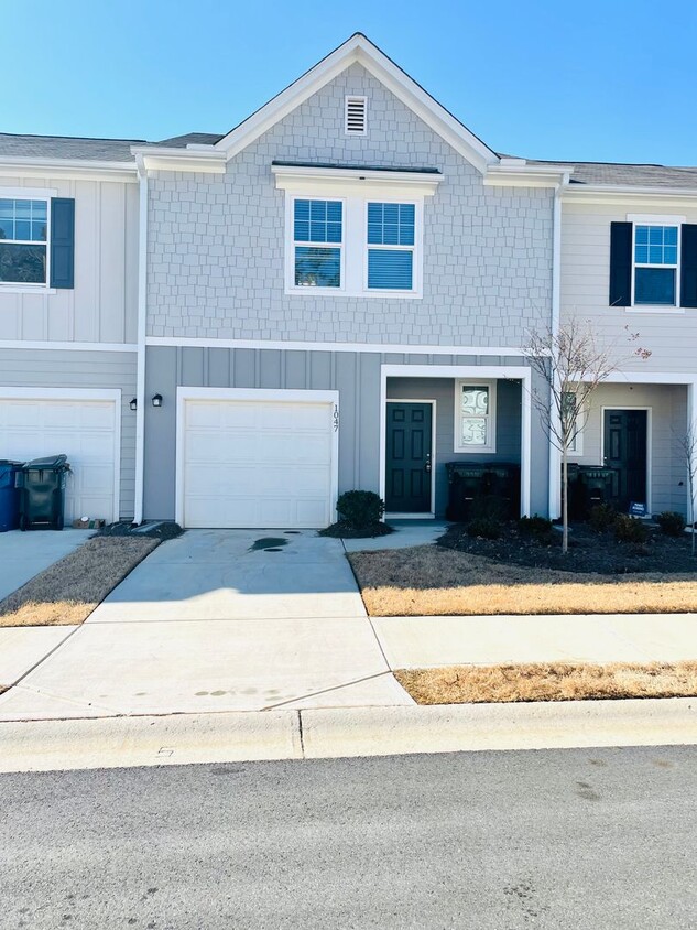 Foto principal - Luxury Townhome in Cartersville - 1/2 Off ...