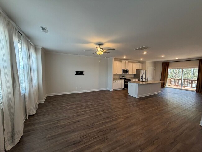 Foto del edificio - Spacious townhome in Riverwalk