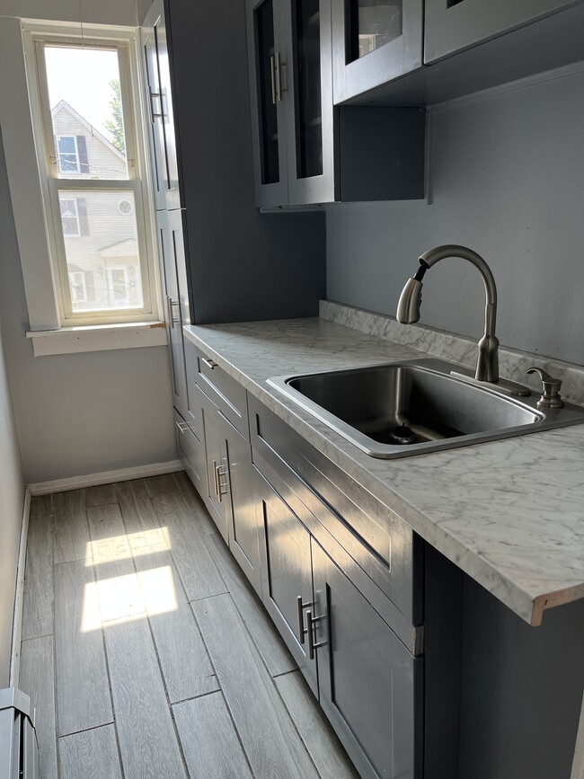 Building Photo - 15 Gershom Ave Building Photo - 15 Gershom Ave