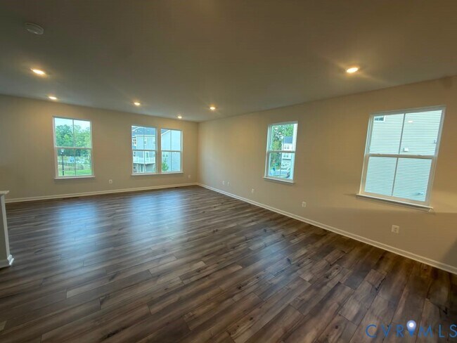 Foto del edificio - 8760 Whitman Dr